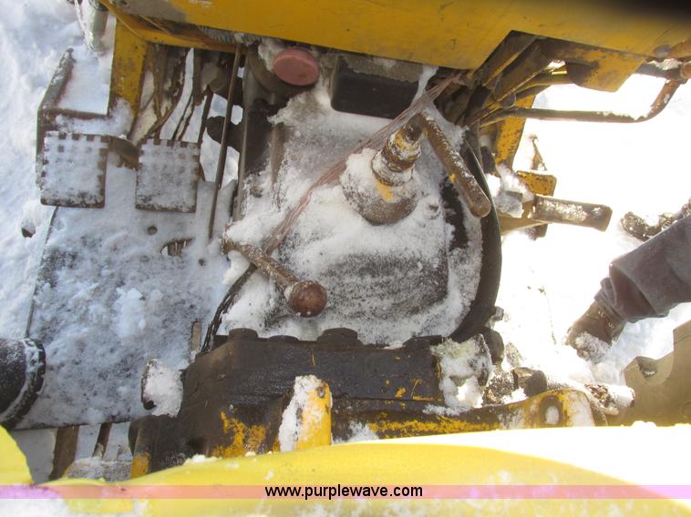 image for item G9791 International 3414 tractor