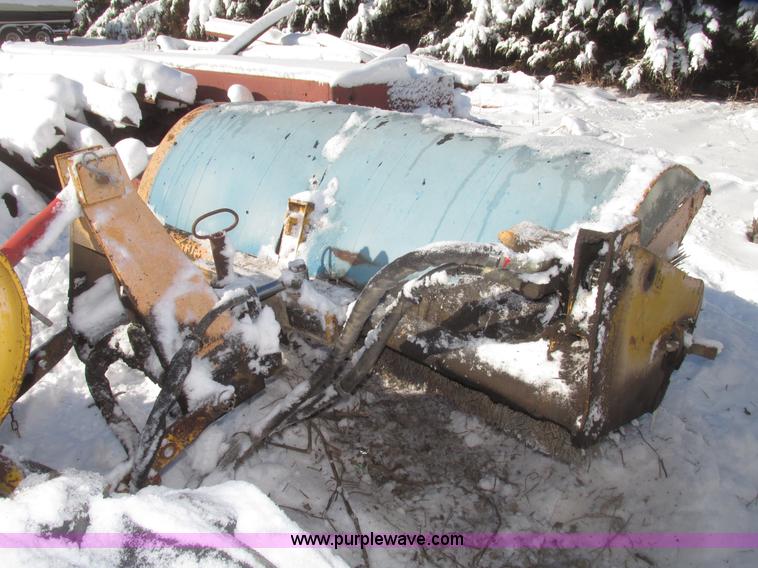 image for item G9791 International 3414 tractor