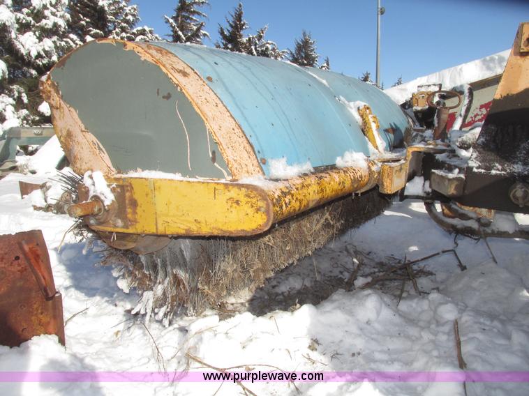 image for item G9791 International 3414 tractor