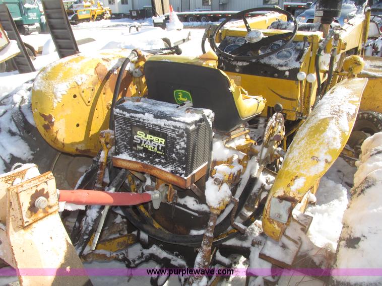 image for item G9791 International 3414 tractor