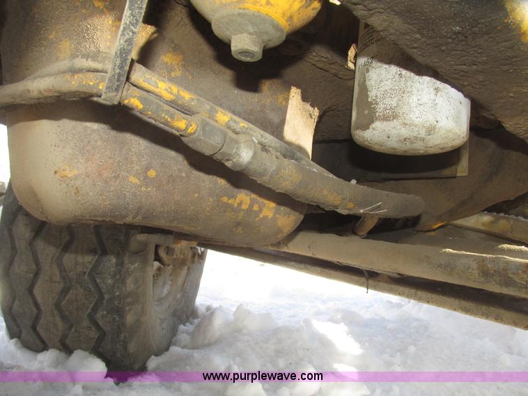 image for item G9791 International 3414 tractor