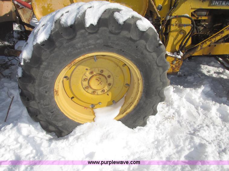 image for item G9791 International 3414 tractor