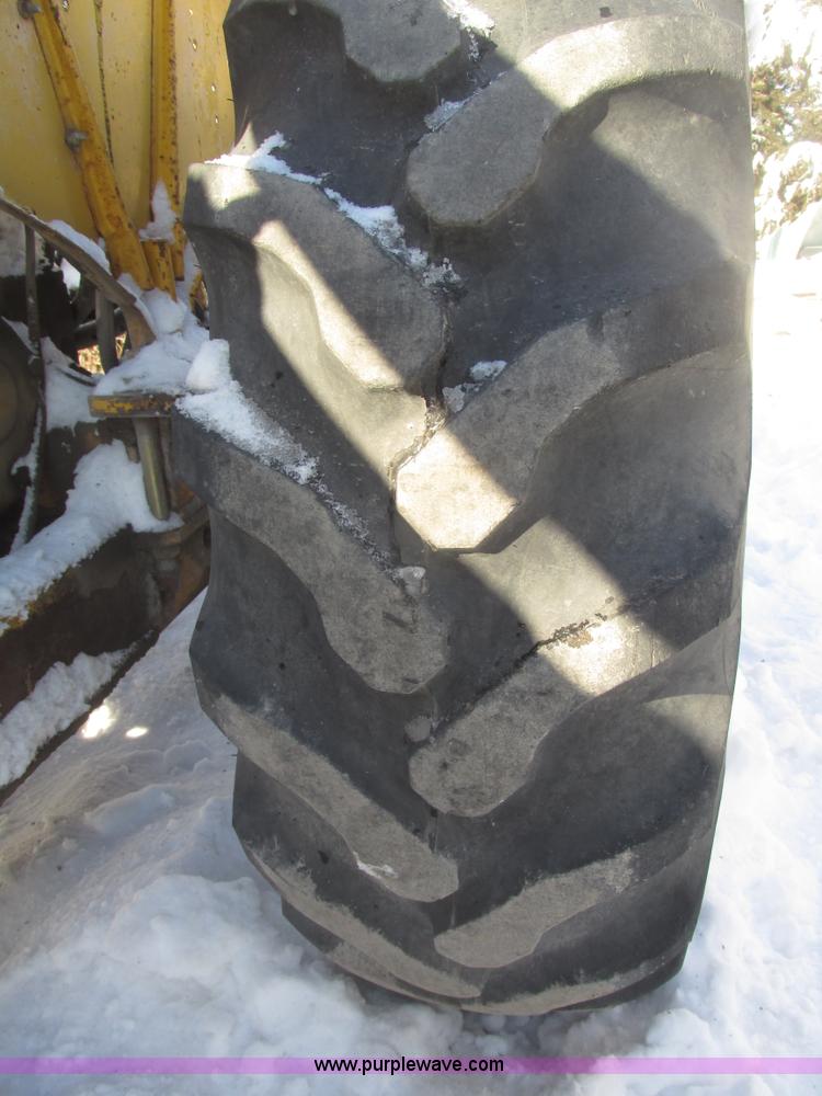 image for item G9791 International 3414 tractor