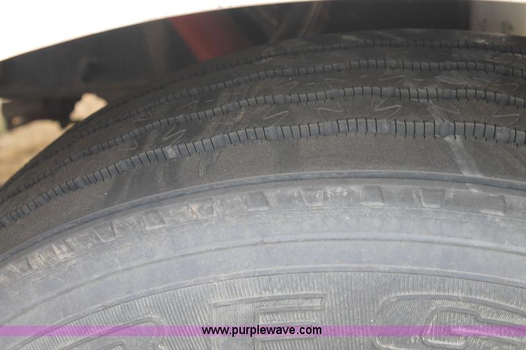 image for item H1639 2008 Peterbilt 335 truck cab and chassis