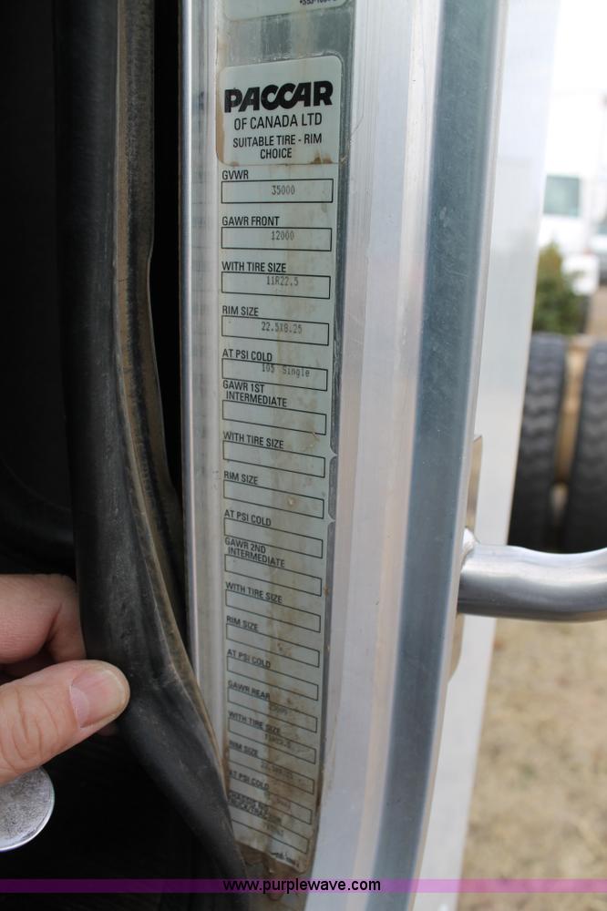 image for item H1639 2008 Peterbilt 335 truck cab and chassis