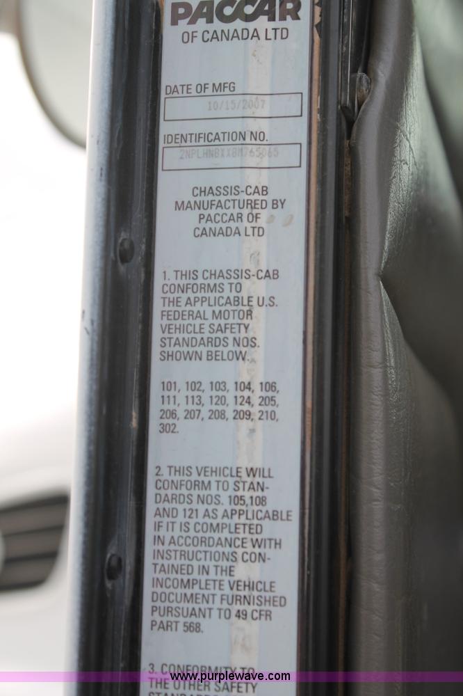 image for item H1639 2008 Peterbilt 335 truck cab and chassis