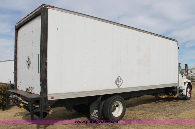 image for item H1653 2010 International DuraStar 4300 box truck
