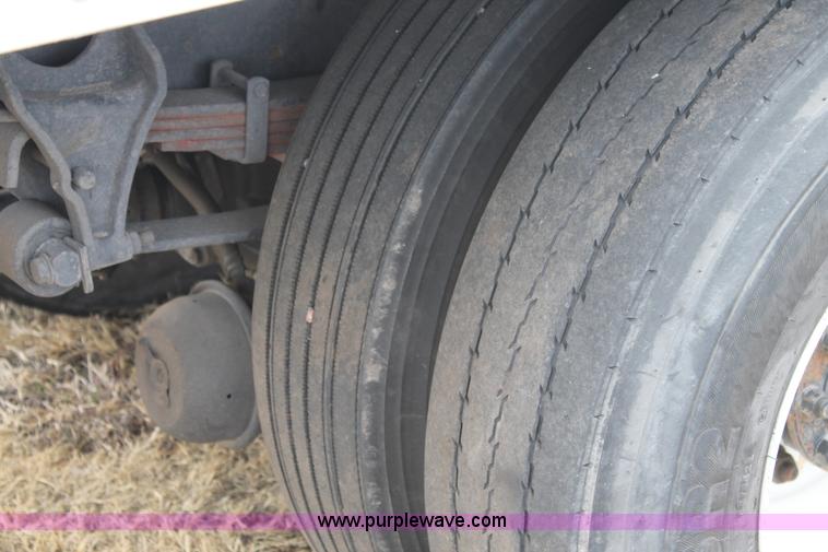 image for item H1653 2010 International DuraStar 4300 box truck