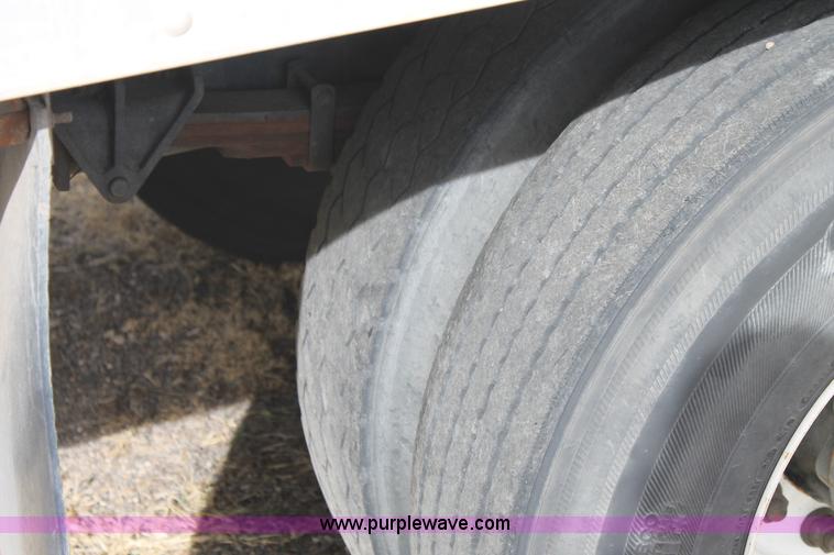 image for item H1653 2010 International DuraStar 4300 box truck