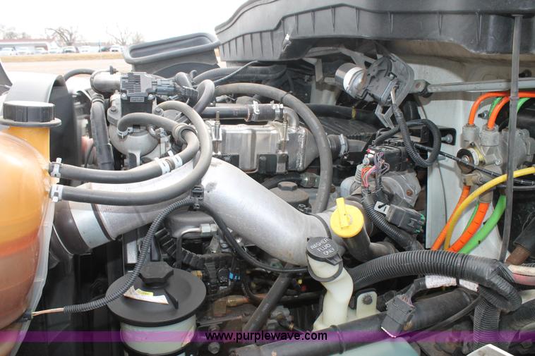 image for item H1653 2010 International DuraStar 4300 box truck