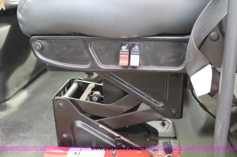 image for item H1653 2010 International DuraStar 4300 box truck