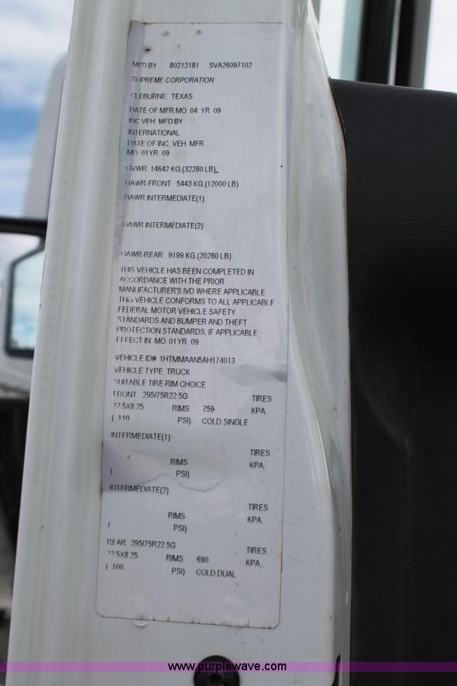 image for item H1653 2010 International DuraStar 4300 box truck