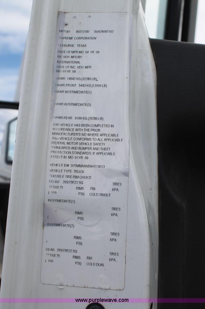 image for item H1653 2010 International DuraStar 4300 box truck