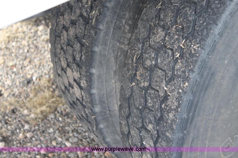 image for item H1654 2006 International DuraStar 4300 box truck