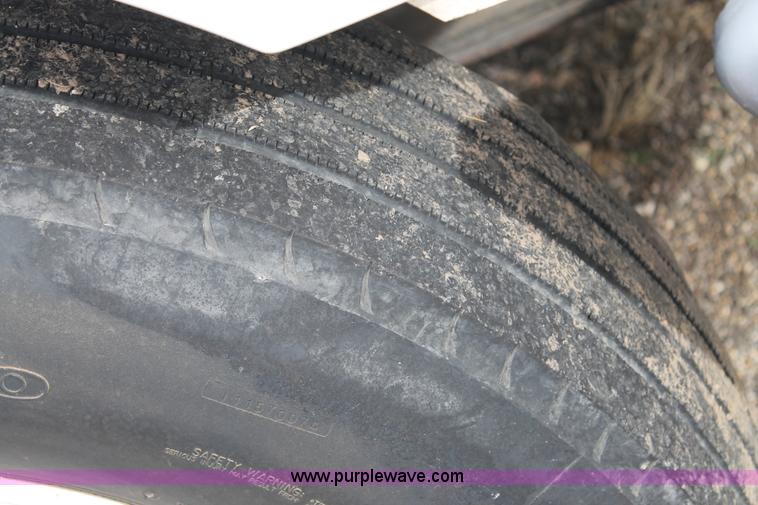 image for item H1654 2006 International DuraStar 4300 box truck