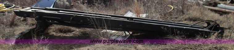 image for item H3433 1995 Ford L9000 truck cab and chassis