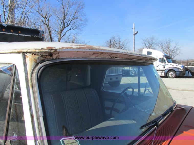 image for item H7600 1965 Chevrolet C10 Custom pickup truck