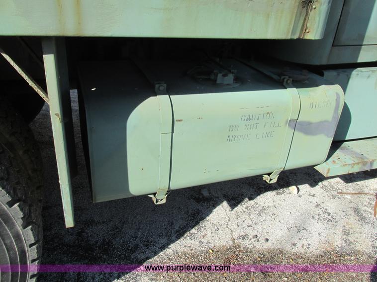 image for item H7601 1971 Jeep military truck