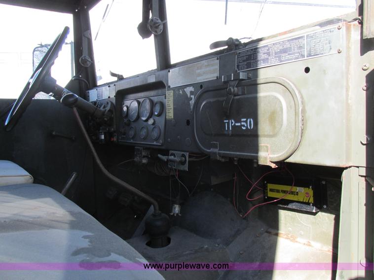 image for item H7601 1971 Jeep military truck