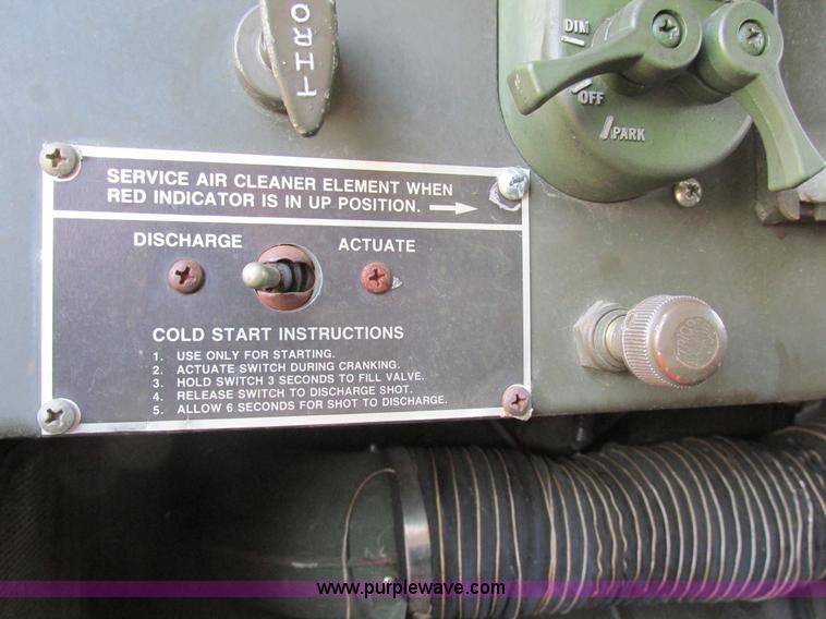 image for item H7601 1971 Jeep military truck