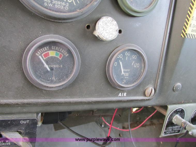 image for item H7601 1971 Jeep military truck