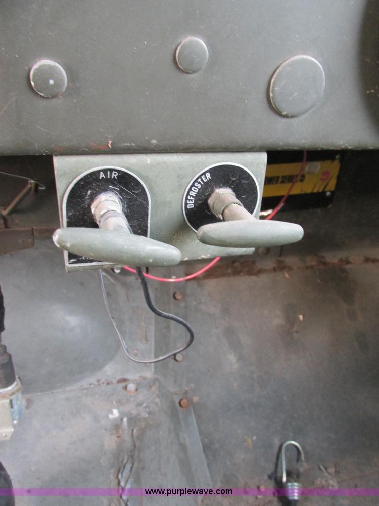 image for item H7601 1971 Jeep military truck