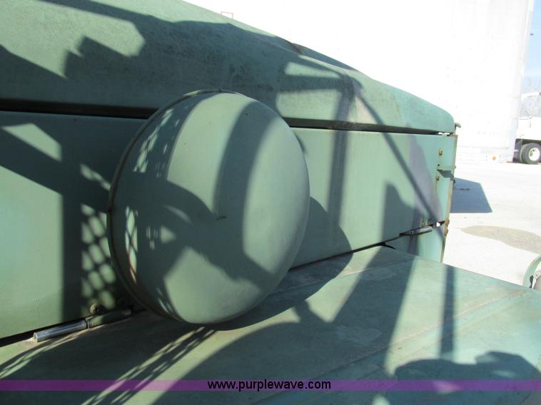 image for item H7601 1971 Jeep military truck