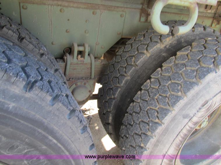 image for item H7601 1971 Jeep military truck