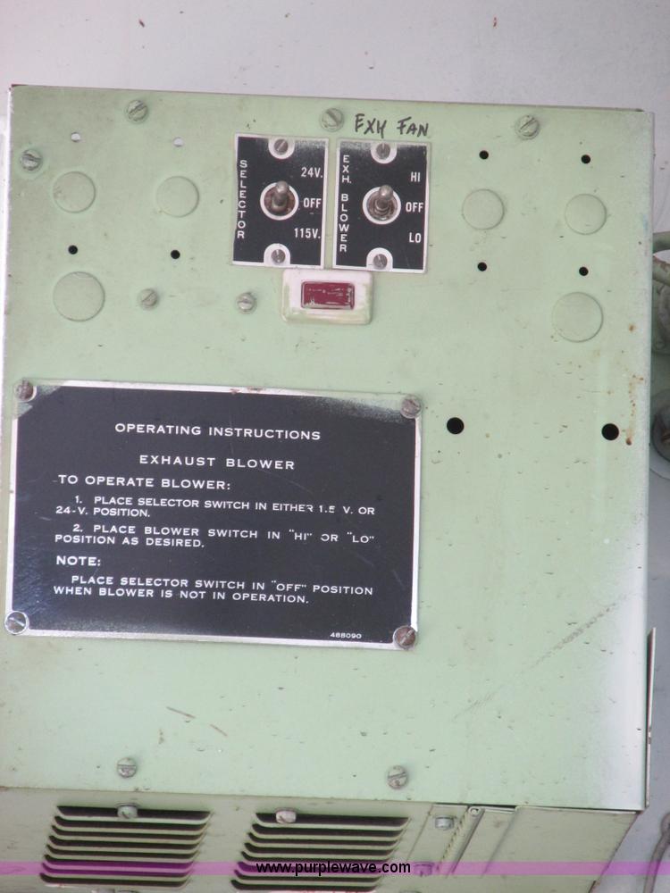 image for item H7601 1971 Jeep military truck