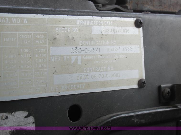 image for item H7601 1971 Jeep military truck