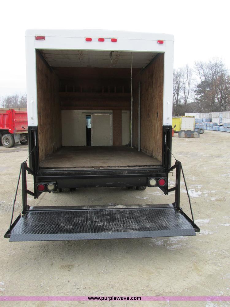 image for item H7607 1995 Ford E350 box van