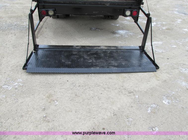 image for item H7607 1995 Ford E350 box van