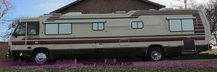 image for item H7614 1987 Country Coach recreational vehicle