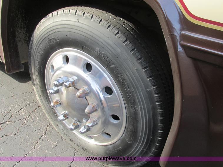 image for item H7614 1987 Country Coach recreational vehicle