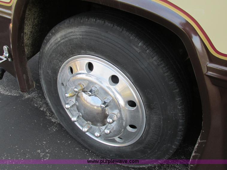 image for item H7614 1987 Country Coach recreational vehicle