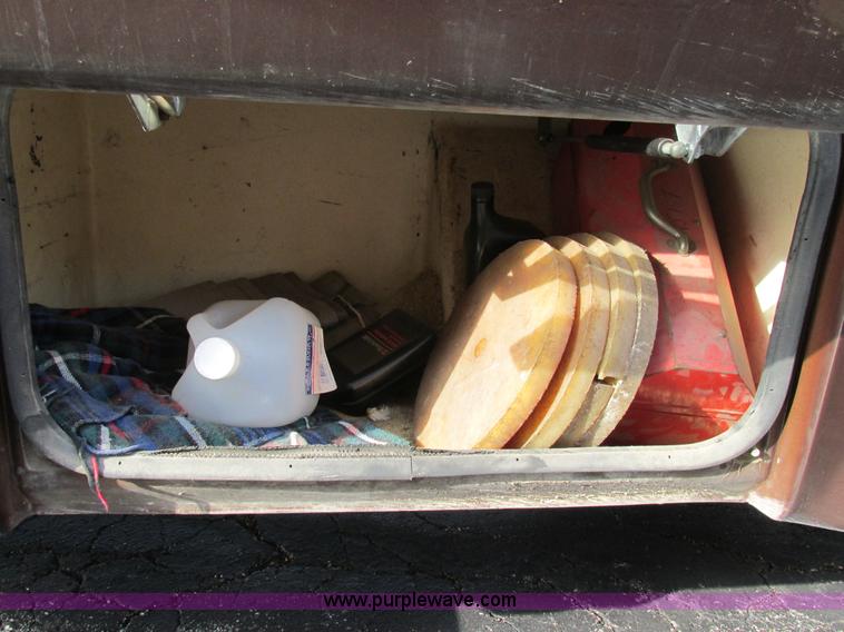 image for item H7614 1987 Country Coach recreational vehicle