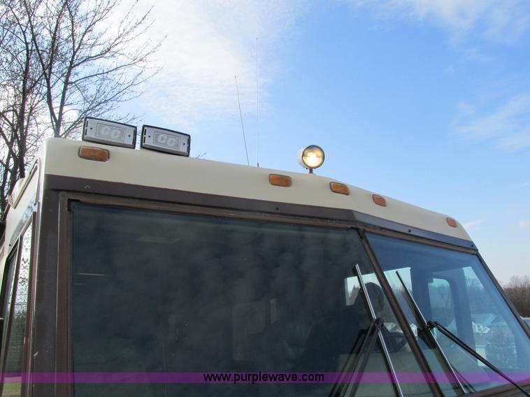image for item H7614 1987 Country Coach recreational vehicle