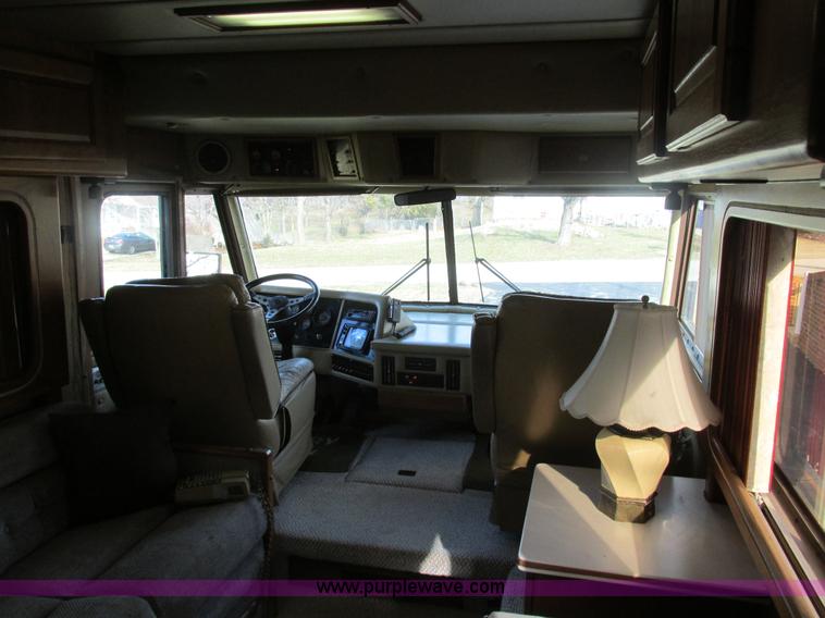 image for item H7614 1987 Country Coach recreational vehicle