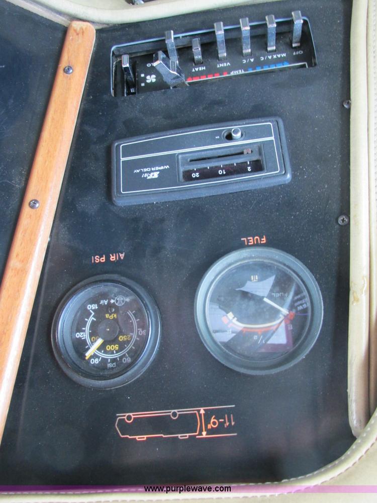 image for item H7614 1987 Country Coach recreational vehicle