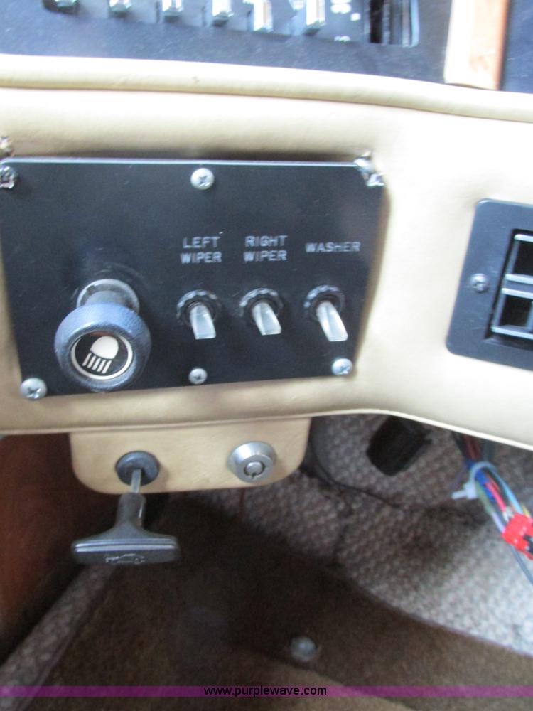 image for item H7614 1987 Country Coach recreational vehicle