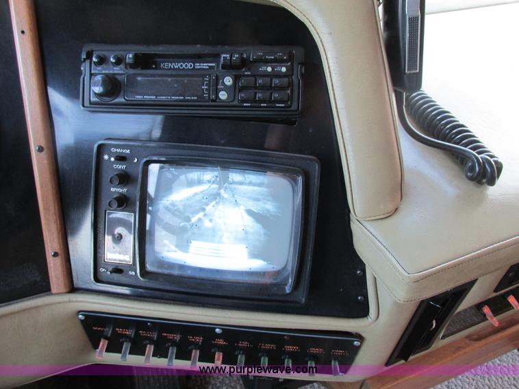 image for item H7614 1987 Country Coach recreational vehicle