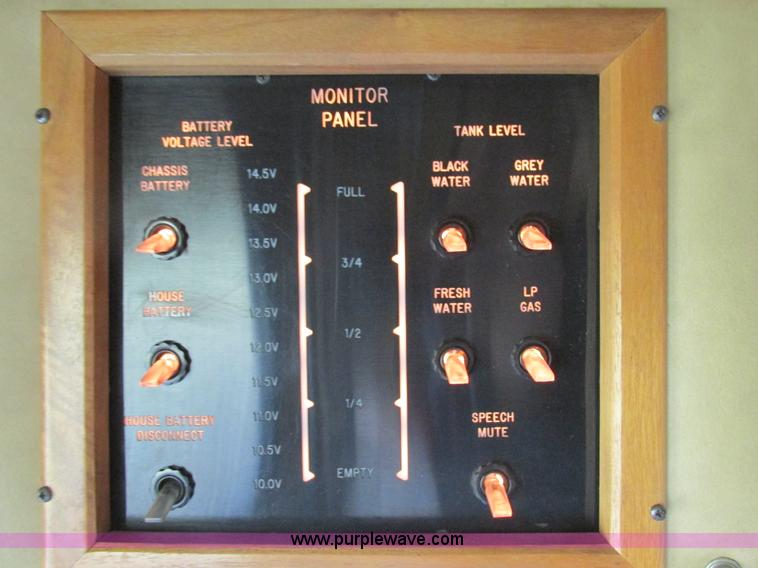 image for item H7614 1987 Country Coach recreational vehicle