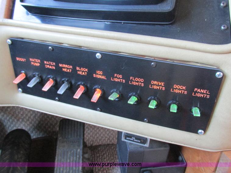 image for item H7614 1987 Country Coach recreational vehicle