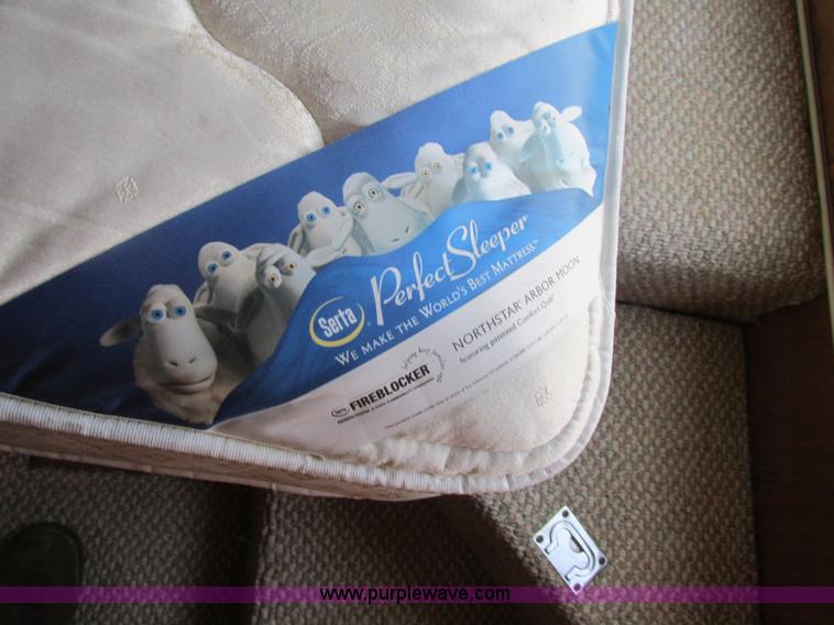 image for item H7614 1987 Country Coach recreational vehicle