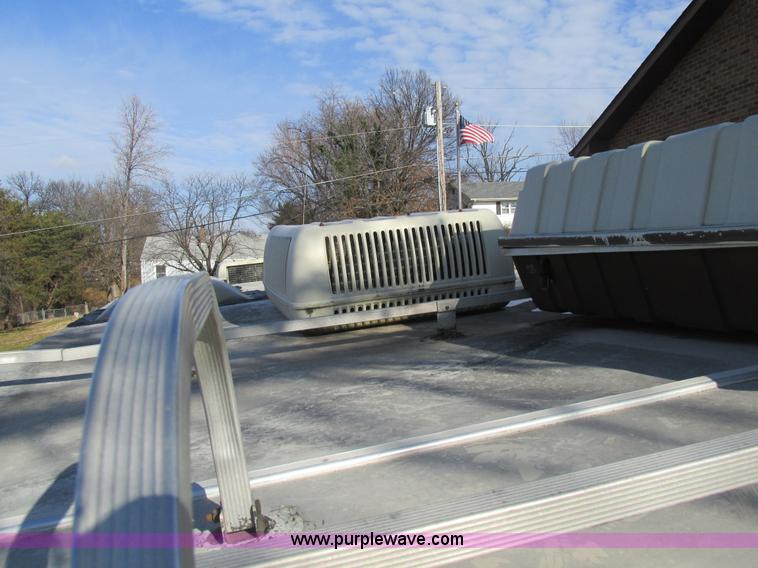 image for item H7614 1987 Country Coach recreational vehicle