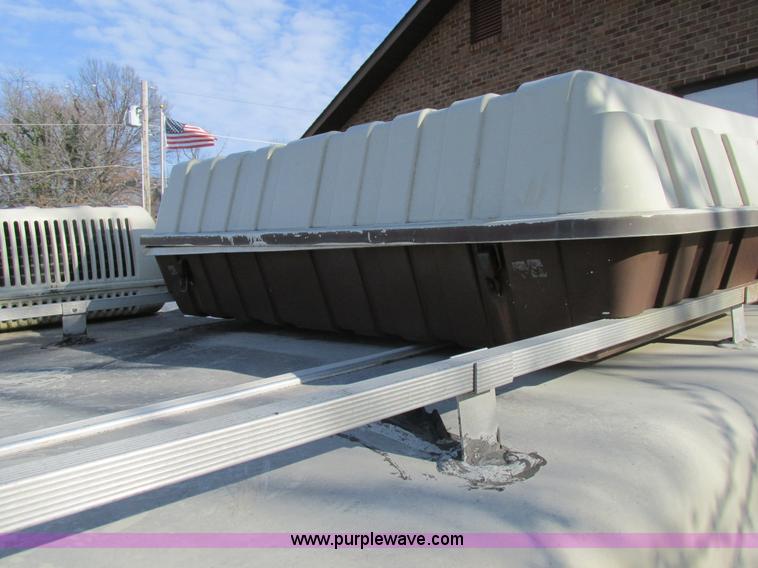 image for item H7614 1987 Country Coach recreational vehicle