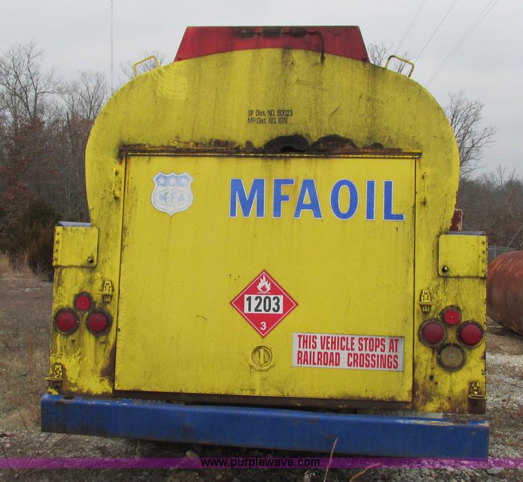 image for item I3113 1998 Freightliner FL70 Business Class fuel truck