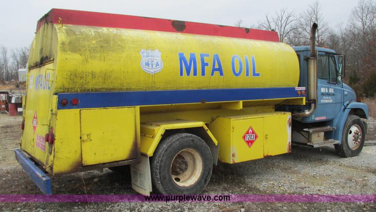 image for item I3113 1998 Freightliner FL70 Business Class fuel truck