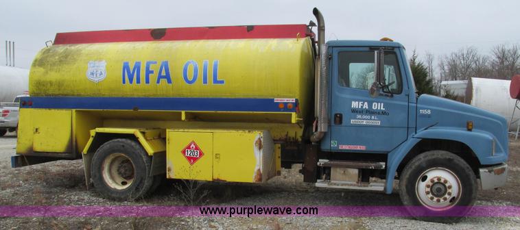 image for item I3113 1998 Freightliner FL70 Business Class fuel truck