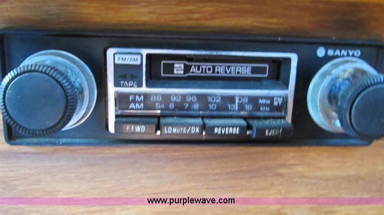 image for item I3115 1979 Bayliner Victoria 2750 boat